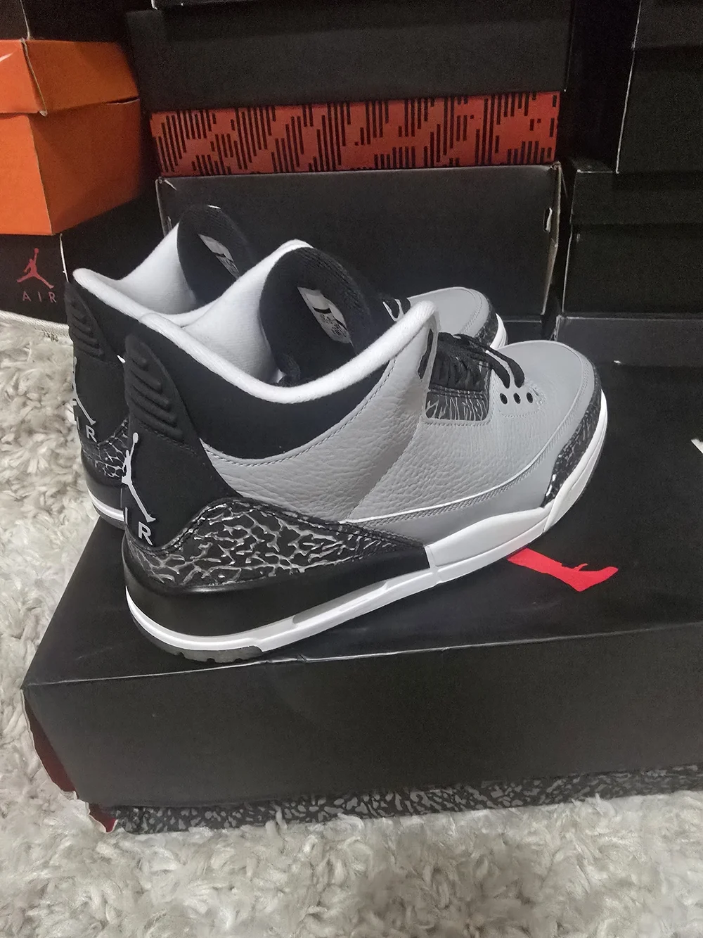 Jordan Retro 3 Shoes in Grey and Black with Elephant Print